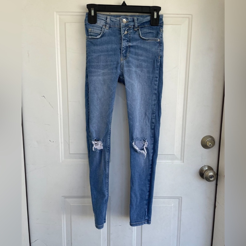 Zara Skinny Jeans size 2 Distressed Pants